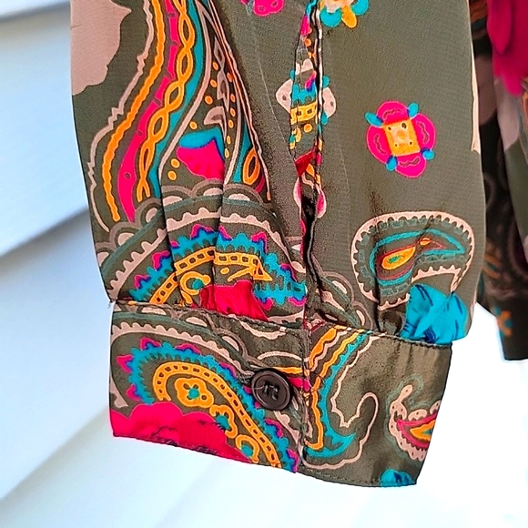 NEW Alfred Dunner Paisley & Floral Button Down Top - Picture 6 of 17